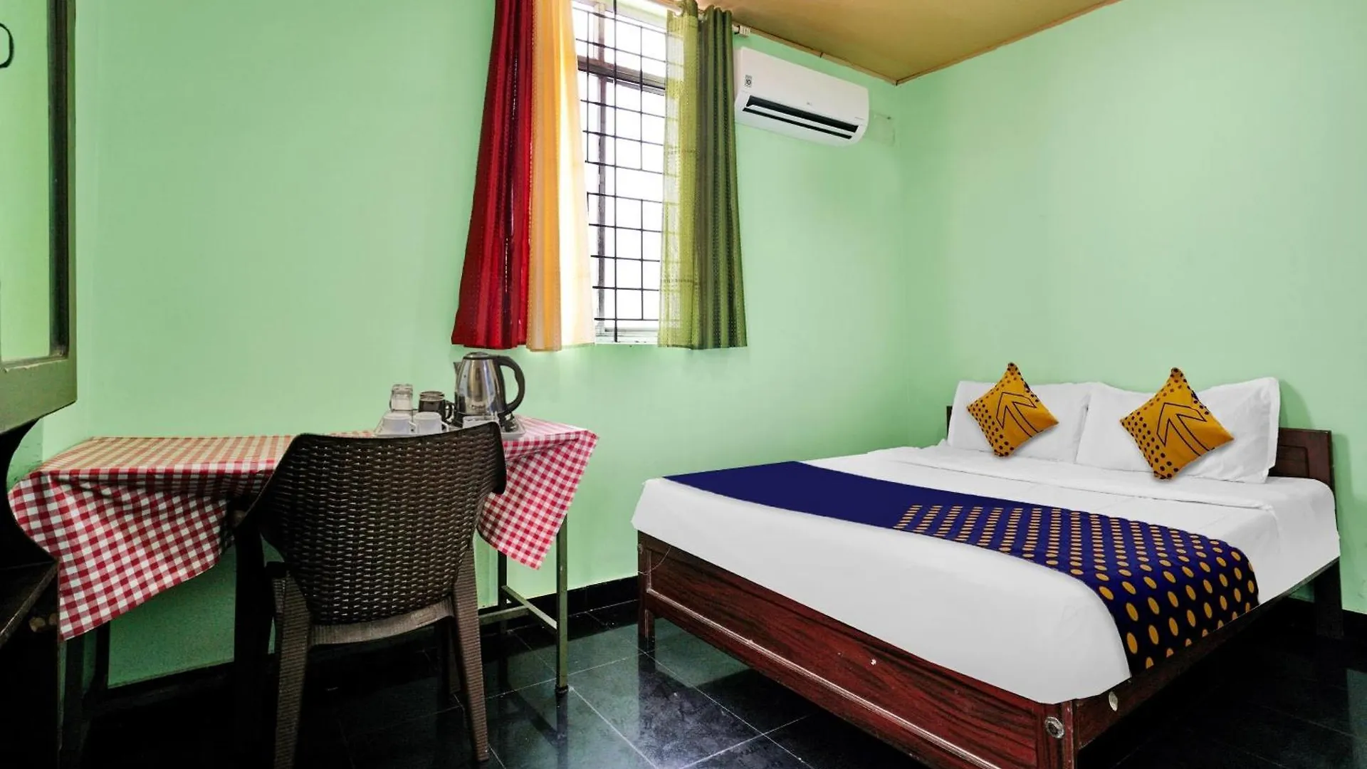 Hotel O Ashok Inn Kazhakuttam 2*,  Ινδία