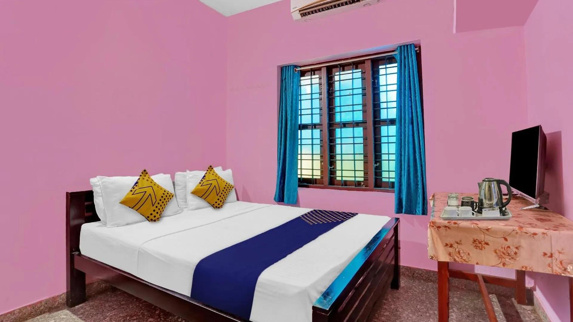 Hotel O Ashok Inn Kazhakuttam